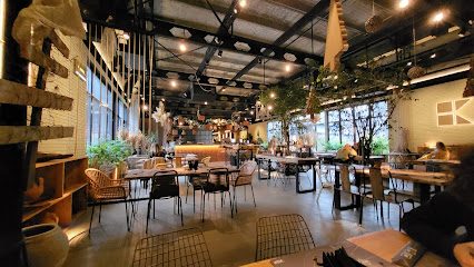 Si-Lounge Strada George Constantinescu 2-4