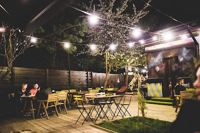 Snobbish Burger Strada Vasile Alecsandri 8