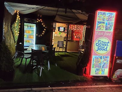 Street food Strada Castanilor 7