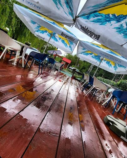 Terasa Lacul mare Strada Mihai Viteazul