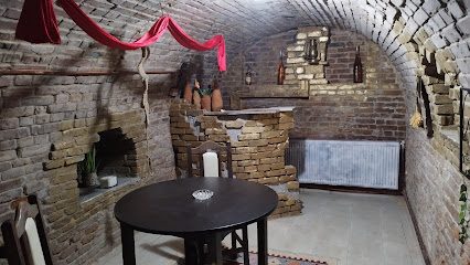 The Cellar Pub Negrești