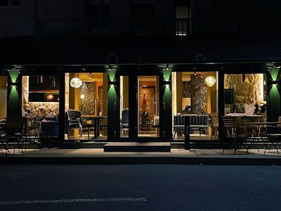 The Gate Chic Bistro Strada Chimiei