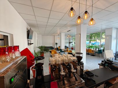 Victoriei Cafe & Bar https://maps.app.goo.gl/zvSqLBA3LmfPa85T7