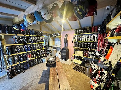Winter Sports & Fun Bar Pizza Rental Magazine Aleea Pârtiei