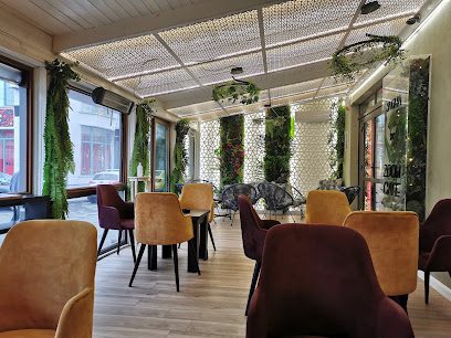 ZOOM Cafe Bacau Strada Iernii